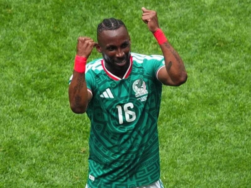 De dónde es Julián Quiñones jugador de la Selección Mexicana