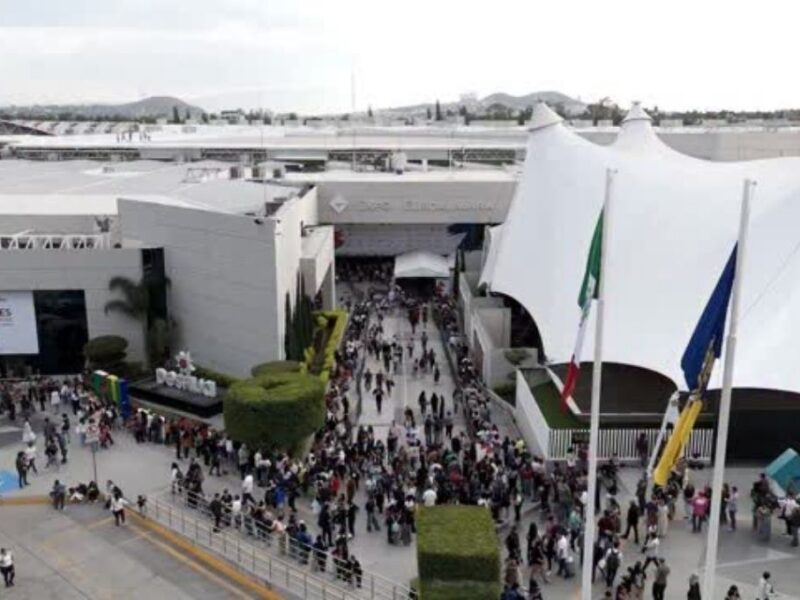 Autores juveniles que no te puedes perder en la FIL Guadalajara 2026