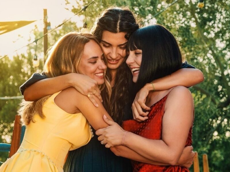 Cómo termina la historia de las tres amigas en Mi otra yo temporada 3