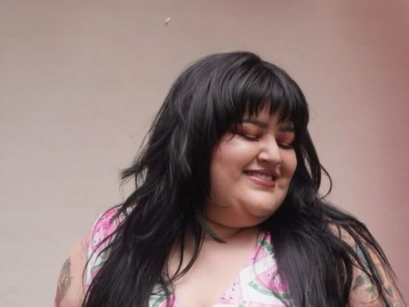 la fatshionista se declara pansexual en el mes lgbtq y le llueven criticas