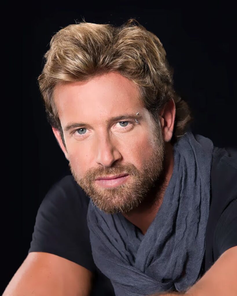 Gabriel Soto denuncia por difamación a Ana Carla Sinclair