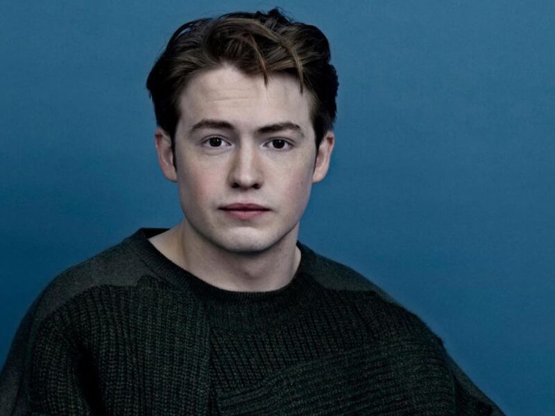 edad estatura pareja y series de Kit Connor de Heartstopper para siempre