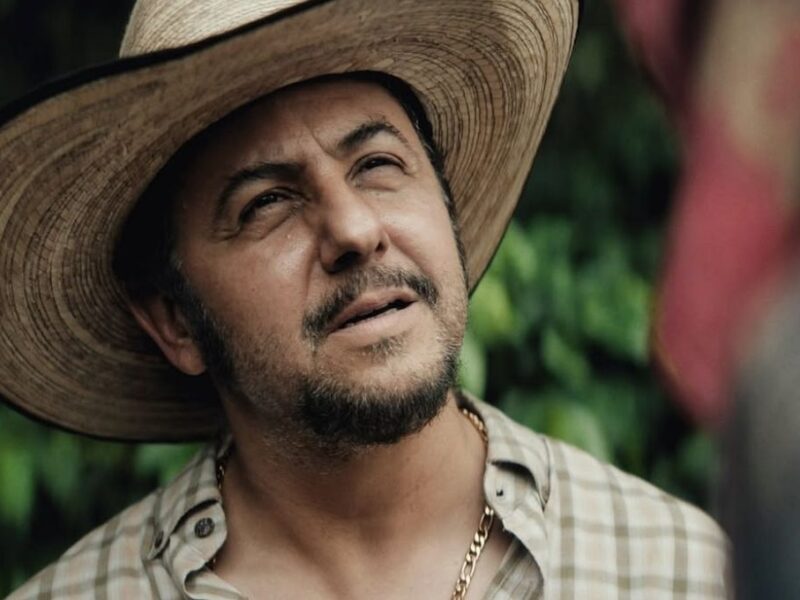Quién es Humberto Busto