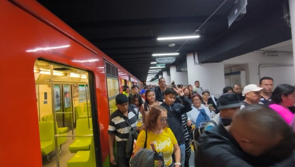 Metro amplía horario por el partido México vs Inglaterra