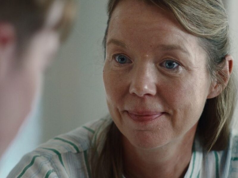 quien es anna maxwell martin la mama de nikc en heartstopper forever