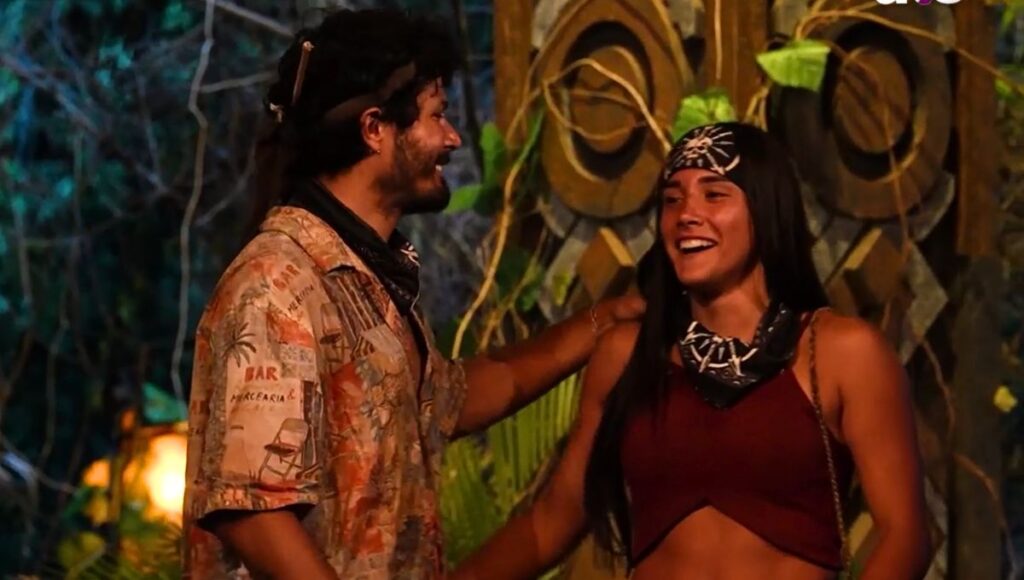 Sahit y Avril compiten en la final de Survivor México 