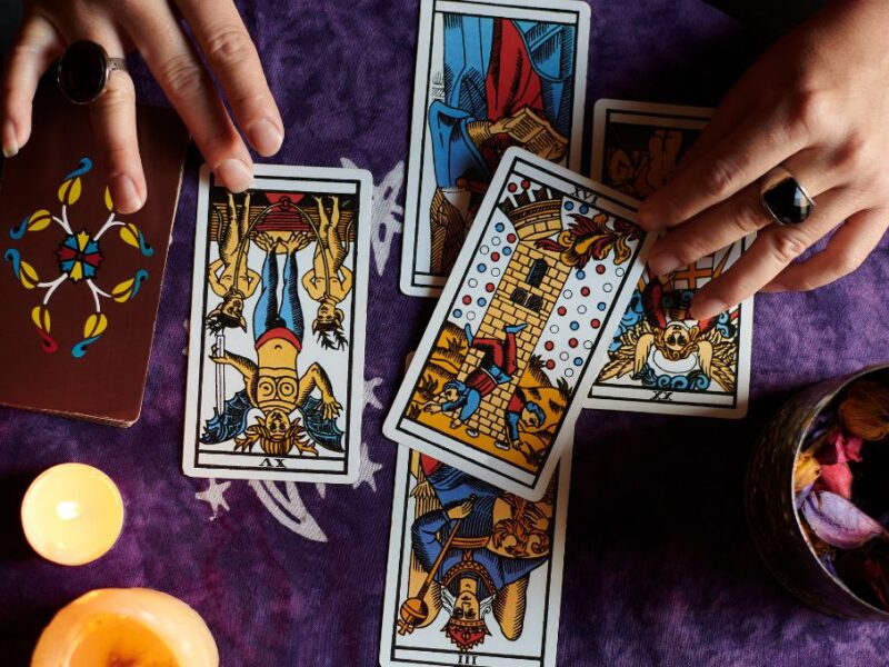 Tarot del día para HOY sábado 22 de agosto: carta y mensaje para cada signo