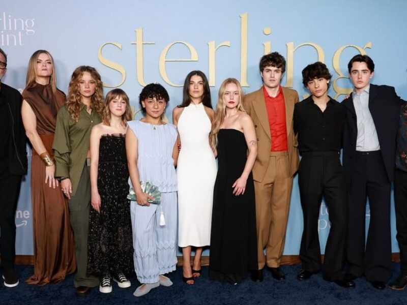 Reparto completo de Sterling Point