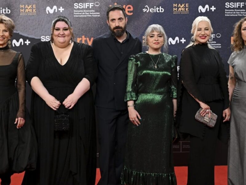 Reparto completo de Mis muertos tristes
